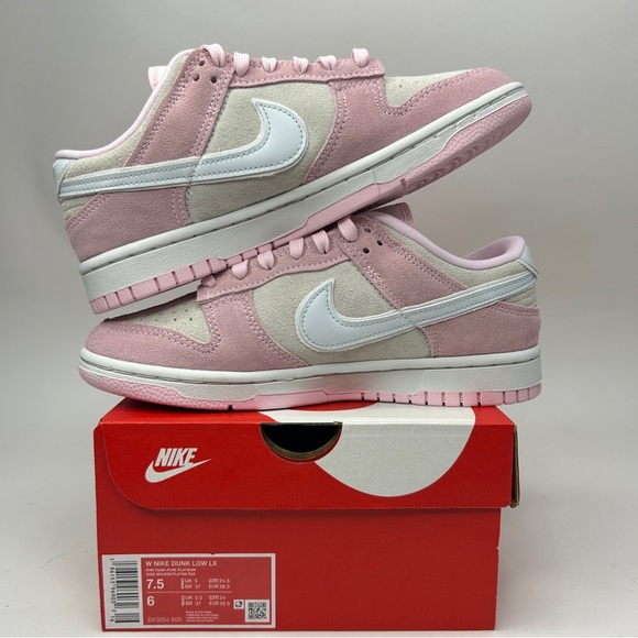 Nike Dunk Low LX WMNS “Pink Foam” 2023 - Picture 3 of 4